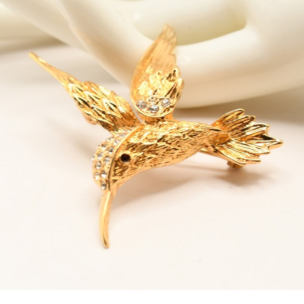 Vintage Hummingbird Brooch Gold Tone Clear Rhinestone Bird Pin Unsigned
